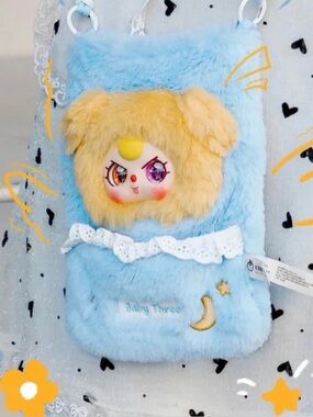 Cureplaneta- Baby Three-Mobile Phone Hanging Bag- Confirmed: BLUE (no box)